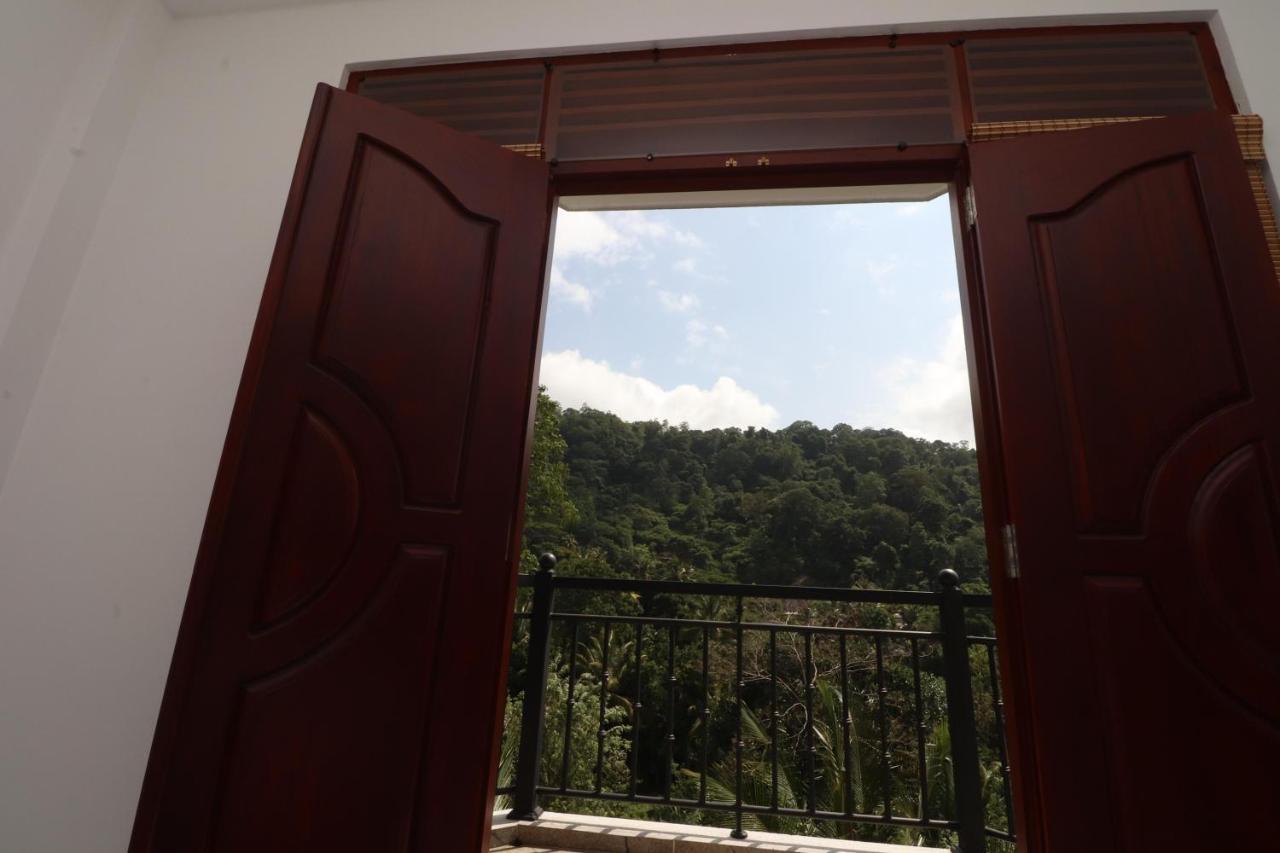 Slightly Chilled Forest Villa Sirimalwatta Exterior foto